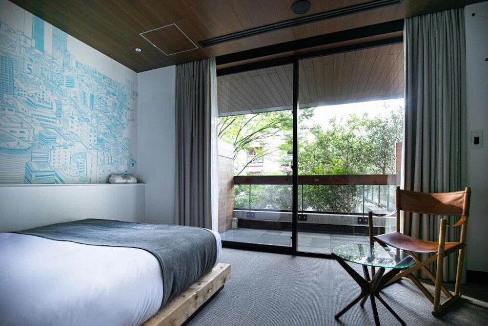 Trunk hotel
